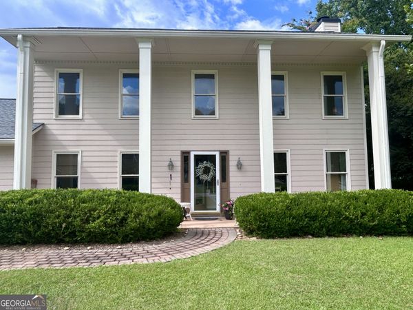 200 Hedgewood Court, Peachtree City, GA 30269