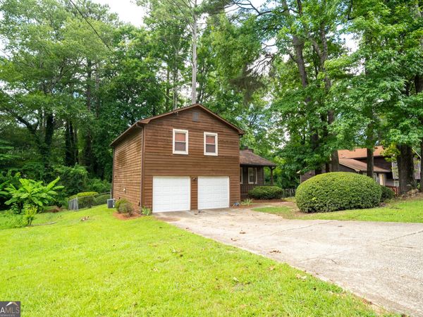 724 Ridge Avenue, Stone Mountain, GA 30083