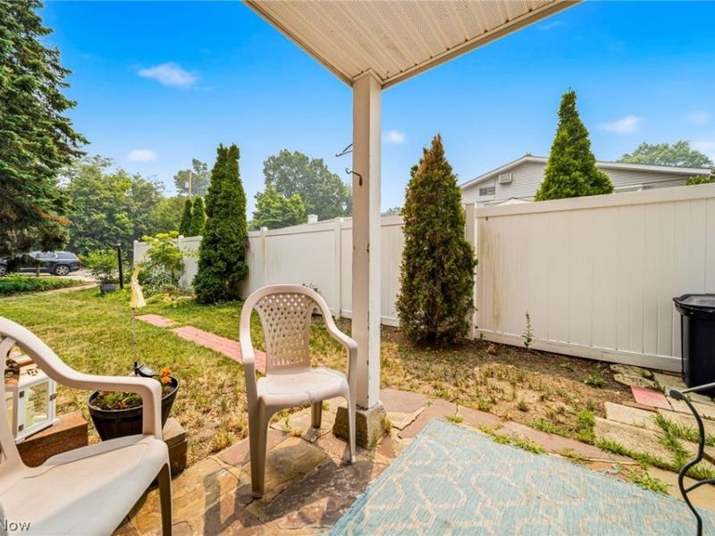 2 Meadowlawn Drive, Unit 5, Mentor, OH 44060 Photo 24