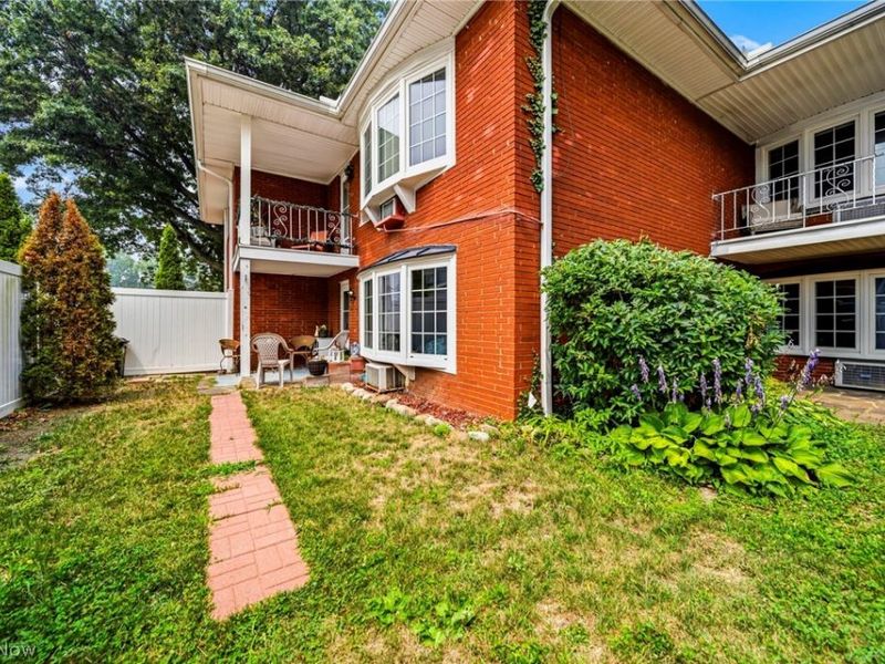 2 Meadowlawn Drive, Unit 5, Mentor, OH 44060 Photo 25