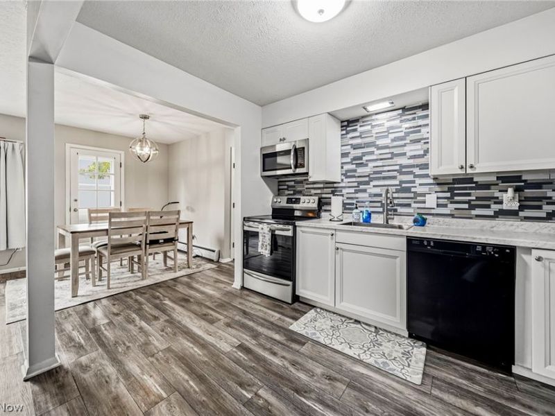 2 Meadowlawn Drive, Unit 5, Mentor, OH 44060 Photo 7