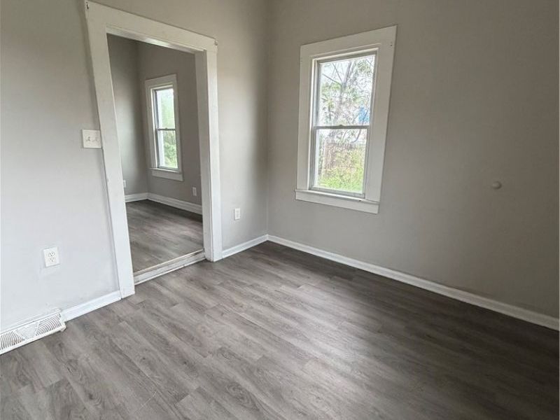 12937 Erwin Avenue, Cleveland, OH 44135 Photo 5