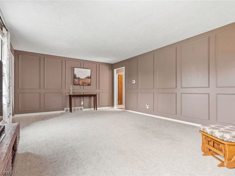 2470 Easton Street NE, Canton, OH 44721 Photo 10