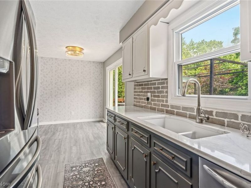 2470 Easton Street NE, Canton, OH 44721 Photo 16