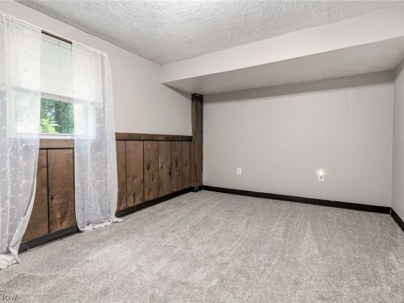 2470 Easton Street NE, Canton, OH 44721 Photo 23