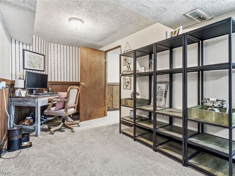 2470 Easton Street NE, Canton, OH 44721 Photo 27