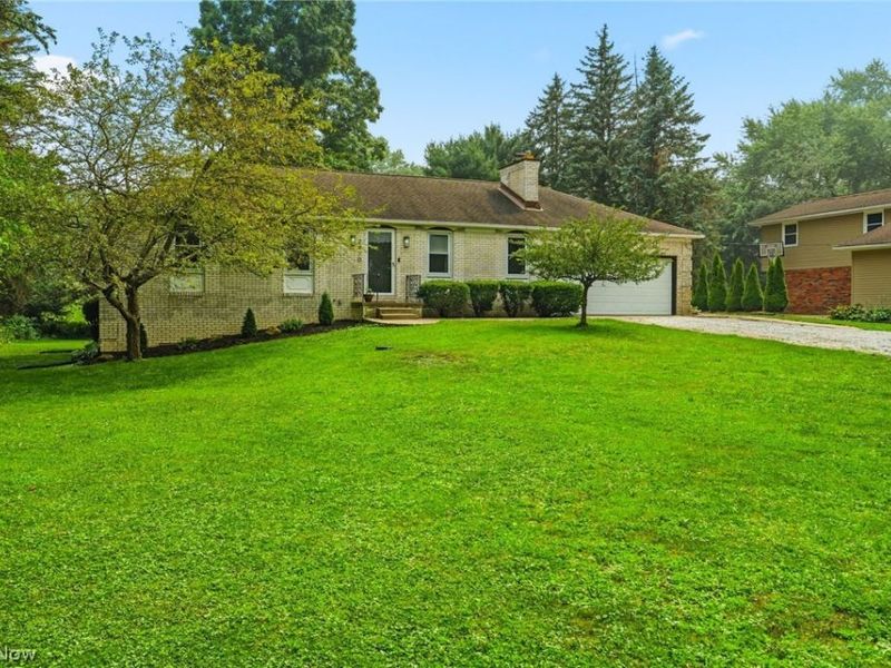 2470 Easton Street NE, Canton, OH 44721 Photo 4