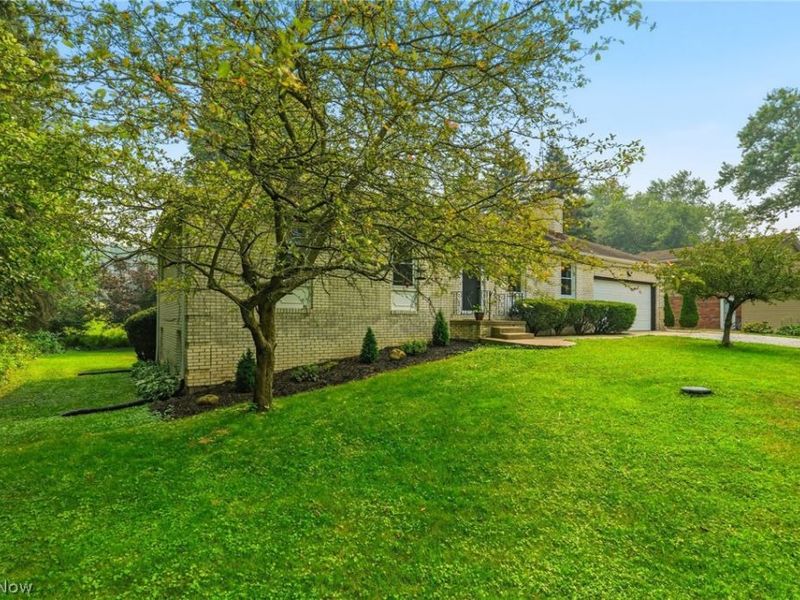 2470 Easton Street NE, Canton, OH 44721 Photo 5