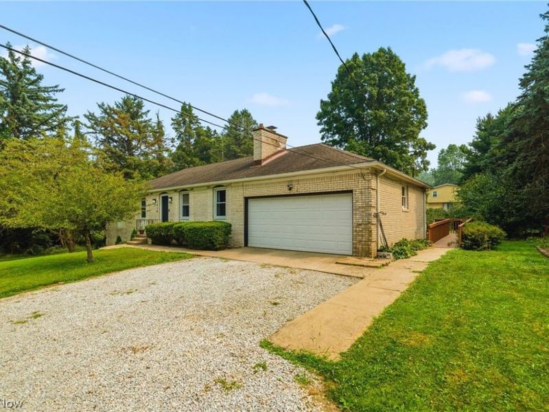 2470 Easton Street NE, Canton, OH 44721 Photo 6