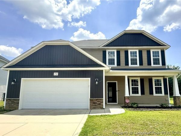 1752 Stackhouse Drive, Fayetteville, NC 28314