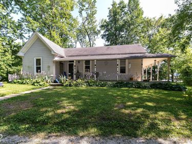13182 Cyntheanne Road , Fishers, IN 46037