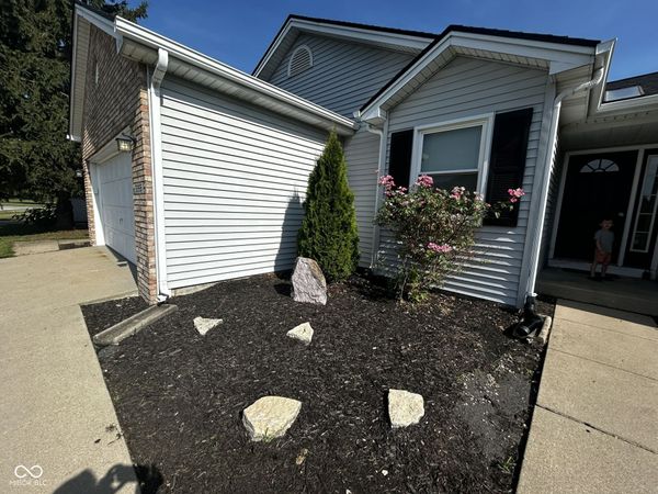 3396 Paddington Drive , Columbus, IN 47203
