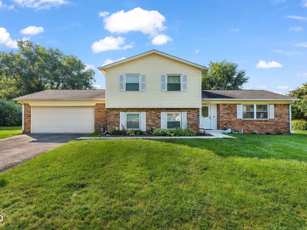 6525 Hazelwood Avenue , Indianapolis, IN 46260