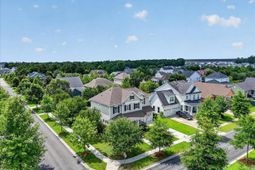 725 Quintan Street photo 4