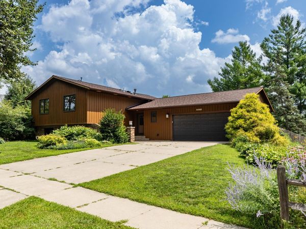 2124 Washington Lane SW, Rochester, MN 55902