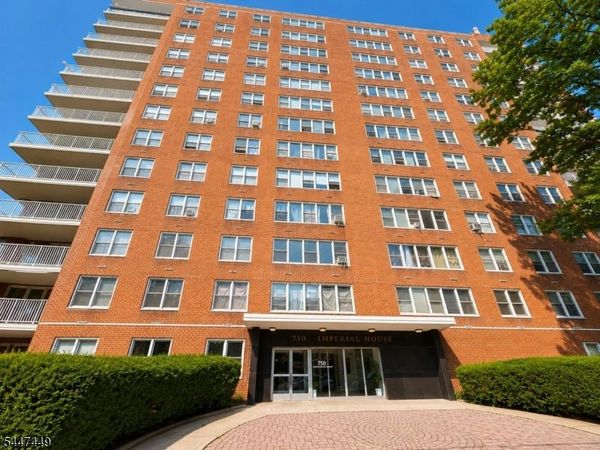 750 N Broad St, Unit LB, Elizabeth, NJ 07208