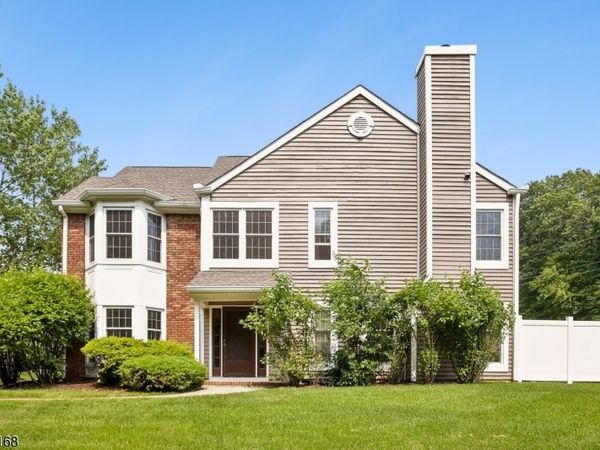 85 Laurelwood Ct, Rockaway, NJ 07866