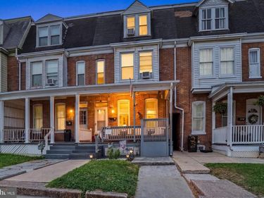 276 W COTTAGE PLACE, YORK, PA 17401