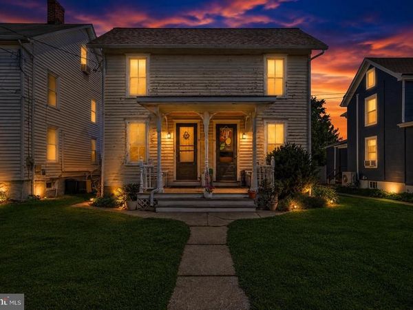 32 34 COLUMBIA AVENUE, HOPEWELL, NJ 08525