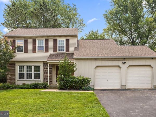 8 SIGNAL HILL DRIVE, HOCKESSIN, DE 19707