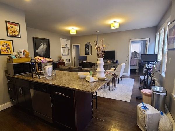 3 Baldwin Place, Unit 8, Boston, MA 02113