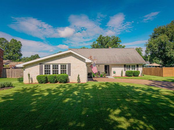 1415 Lark Drive, Evansville, IN 47715
