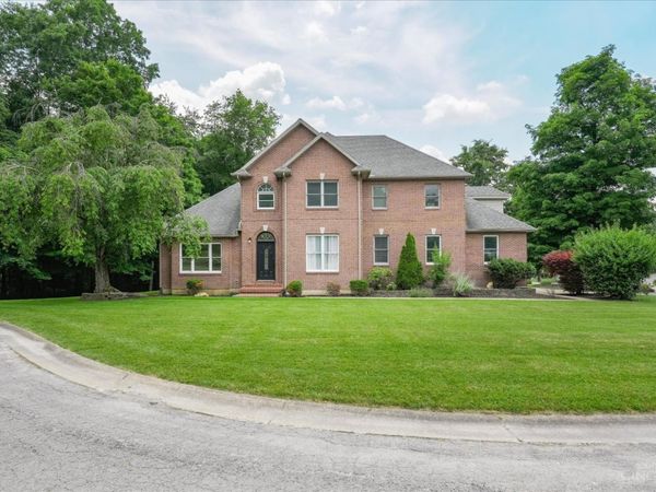 106 Rainbow Court, Hillsboro, OH 45133