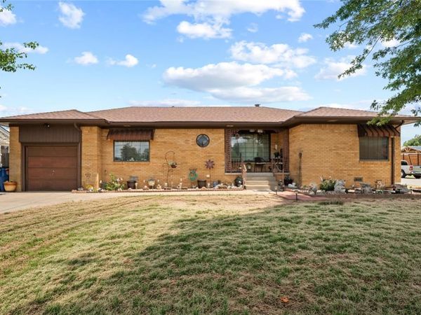 729 S Reno Avenue, El Reno, OK 73036
