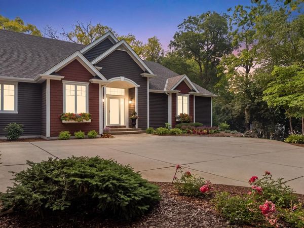 W279N5280 Hanover Hill COURT, Lisbon, WI 53089