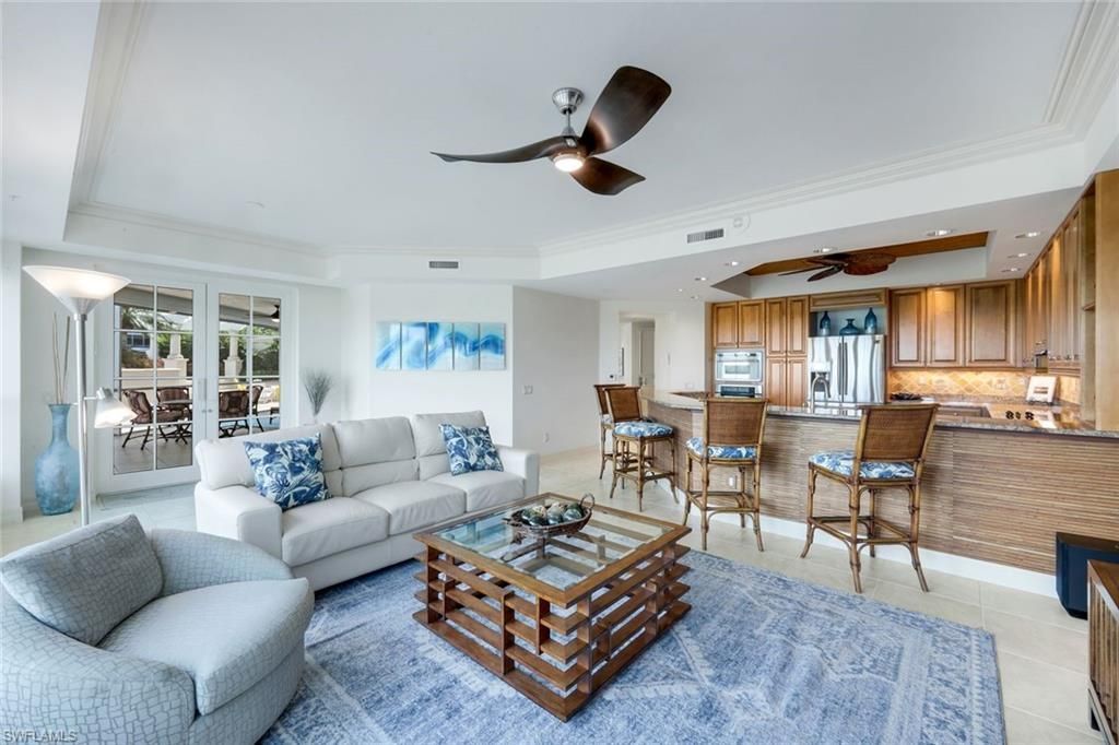 295 Grande Way, Unit T-04, Naples, FL 34110 Photo