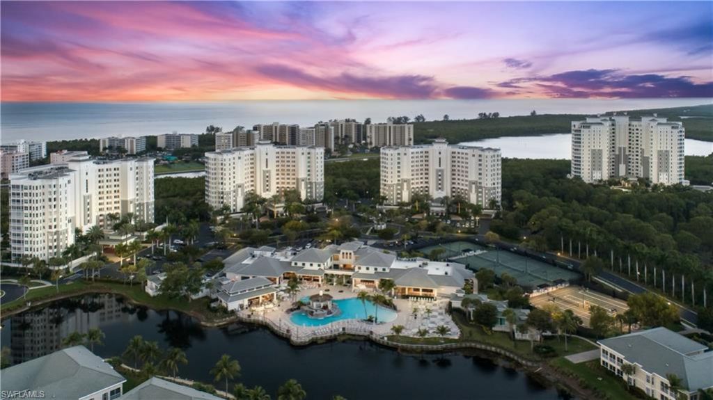 295 Grande Way, Unit T-04, Naples, FL 34110 Photo
