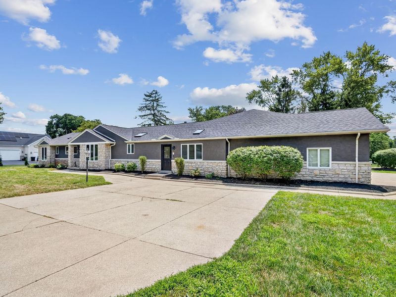 3781 Rushmore Drive , Upper Arlington, OH 43220 Photo 2