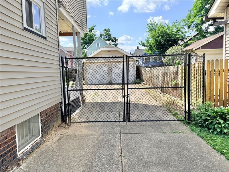2013 Mayview Avenue, Cleveland, OH 44109 Photo 42