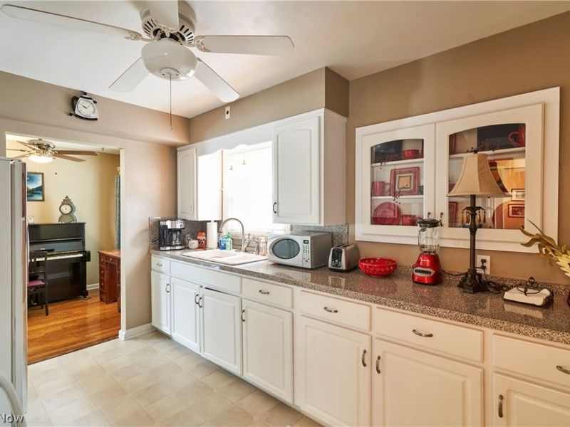 2388 17th Street, Cuyahoga Falls, OH 44223 Photo 7