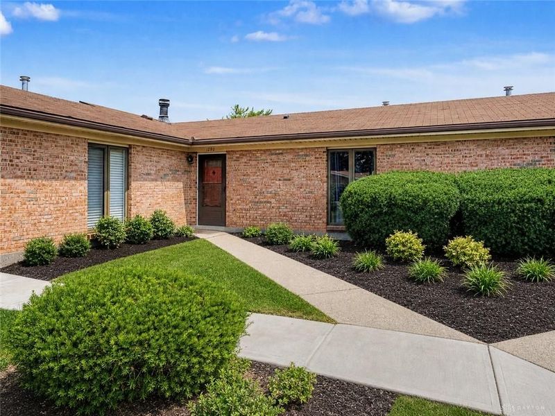 1290 Hollowbrook Drive, Centerville, OH 45458 Photo 3