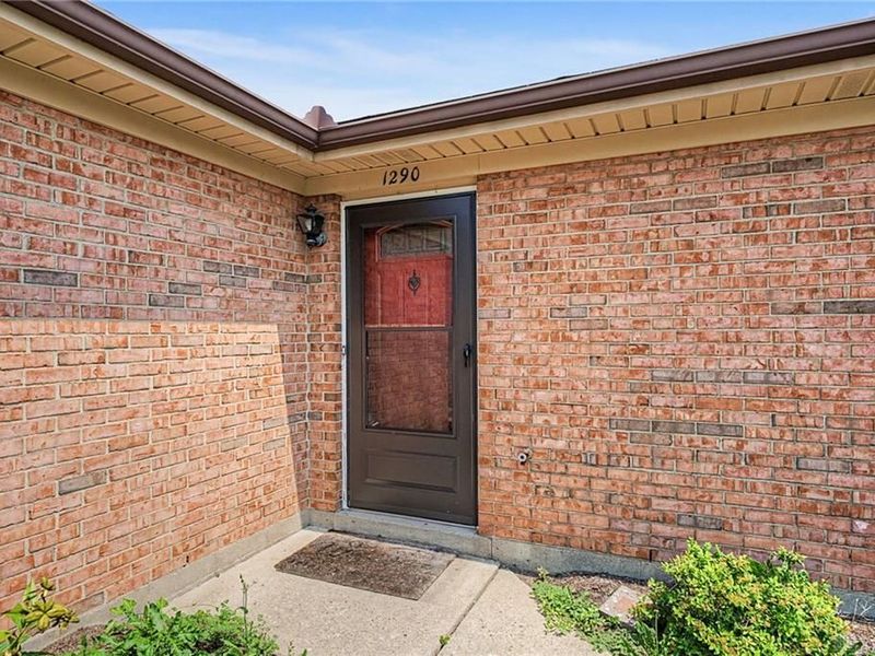 1290 Hollowbrook Drive, Centerville, OH 45458 Photo 4