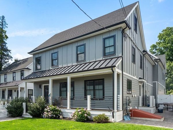115 Summer St, Unit 1, Waltham, MA 02452