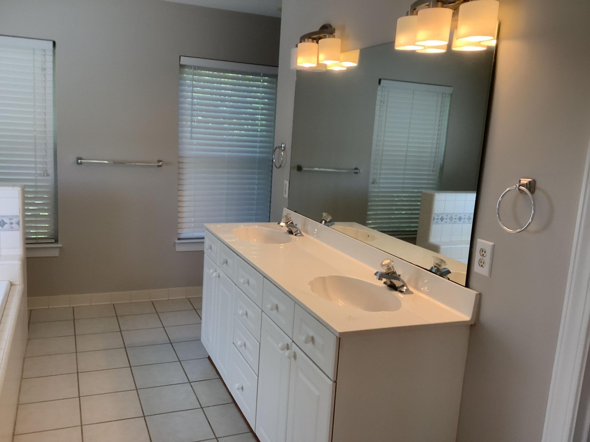 1261 Caperton Way Photo 20