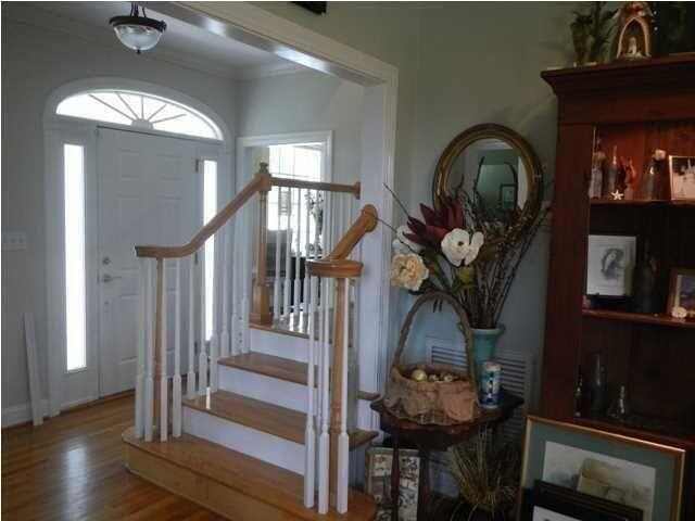 1261 Caperton Way Photo 4