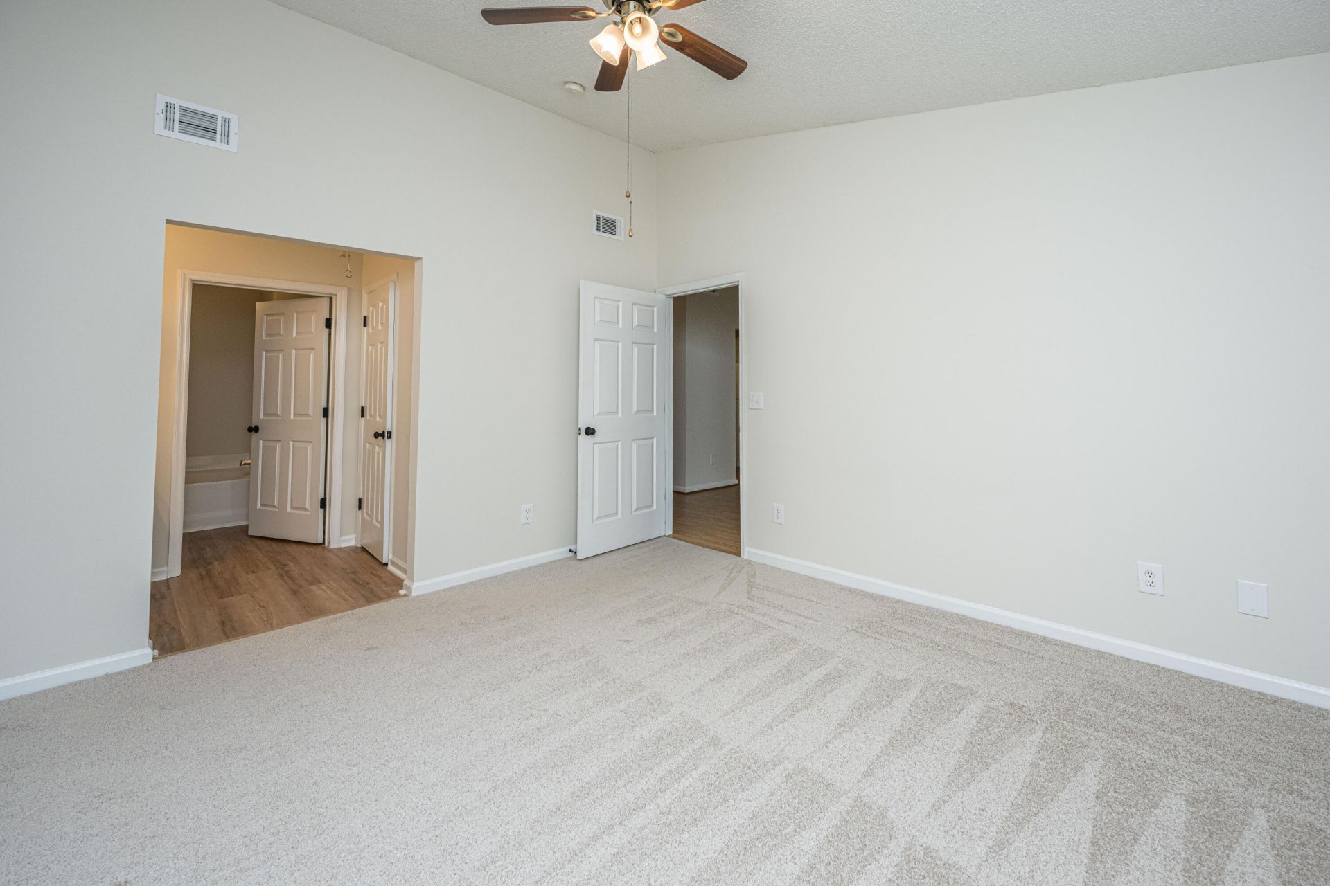 1523 Blaze Lane Photo 10