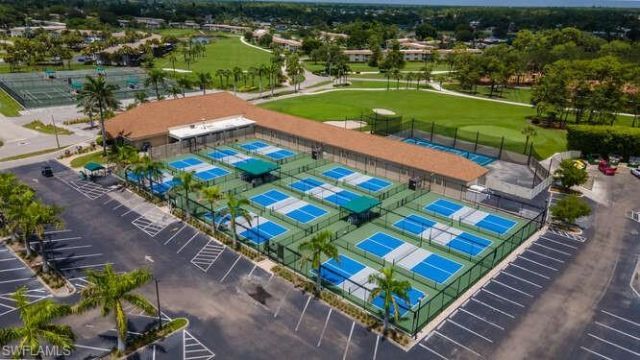 96 Glades Blvd, Unit 513, Naples, FL 34112 Photo