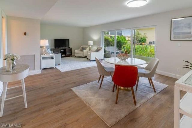 96 Glades Blvd, Unit 513, Naples, FL 34112 Photo