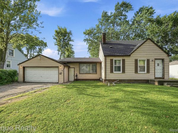 579 Lebaron Avenue, Pontiac, Mi 48340