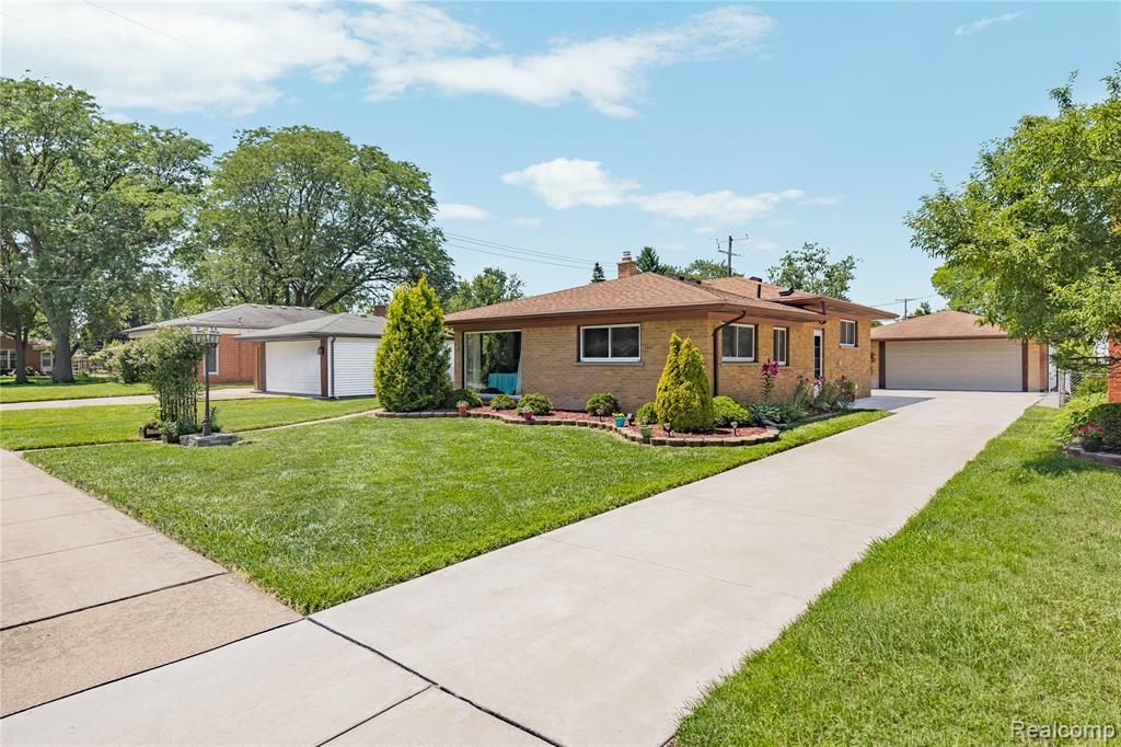 14123 Foch Street, Livonia, MI 48154 Main Photo