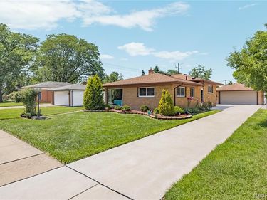 14123 Foch Street, Livonia, MI 48154