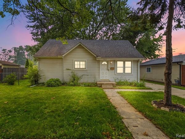 5852 Beech Daly Road, Taylor, MI 48180