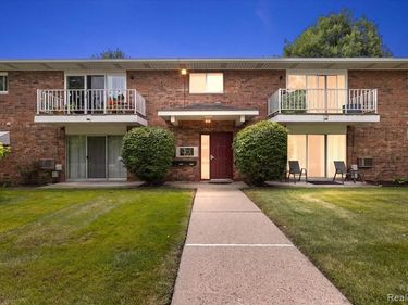 15048 Fairfield Street, Livonia, MI 48154