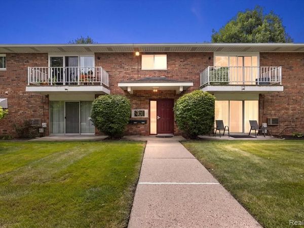 15048 Fairfield Street, Livonia, MI 48154