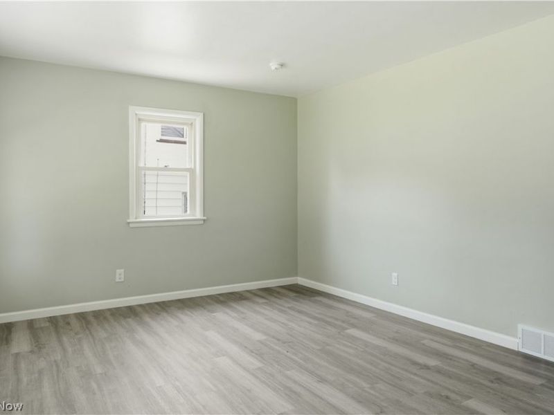 734 Pasadena Avenue, Youngstown, OH 44502 Photo 4