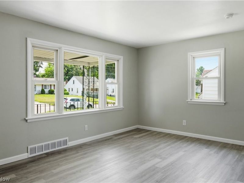 734 Pasadena Avenue, Youngstown, OH 44502 Photo 5